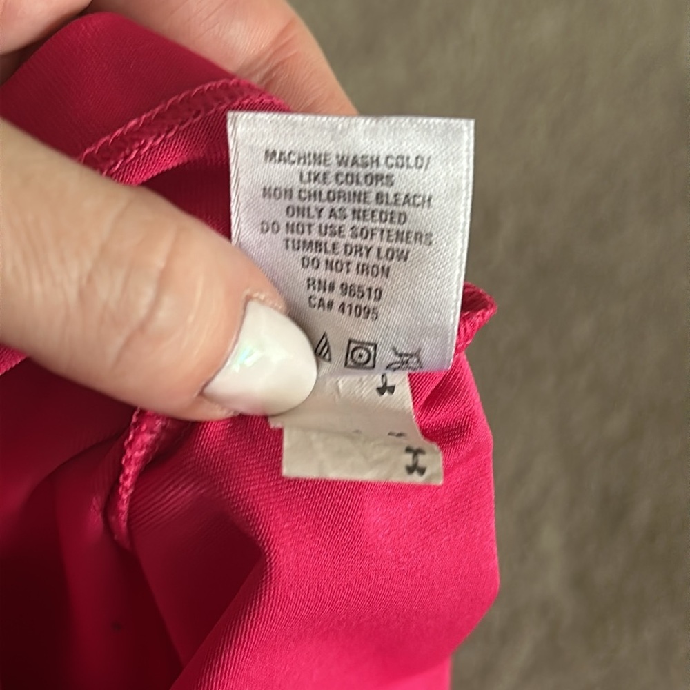Under Armour Pink Fitted Workout Tanktop - Picture 6 of 8